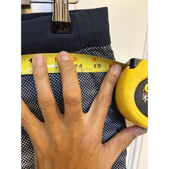 Lululemon El Current Board Shorts Size 34 10" blue pattern Zip Pocket Beach - Picture 8 of 8